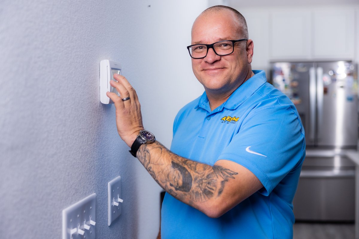 AwesomeService_'s tweet image. 🔥 No cool? Don’t panic—we’re here to help!

Now through July 31st, we’re waiving dispatch fees on ALL HVAC calls.
Blowing warm air? Let’s fix it.
📞 (719) 204-5535 | 💻 awesomehomeservice.com

#HVACHelp #ColoradoSprings #NoCool