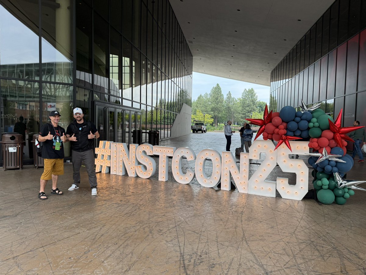 Rad two Canvas admins rocking it at #Instcon25. Maybe like 20 plus years of Canvas Admining