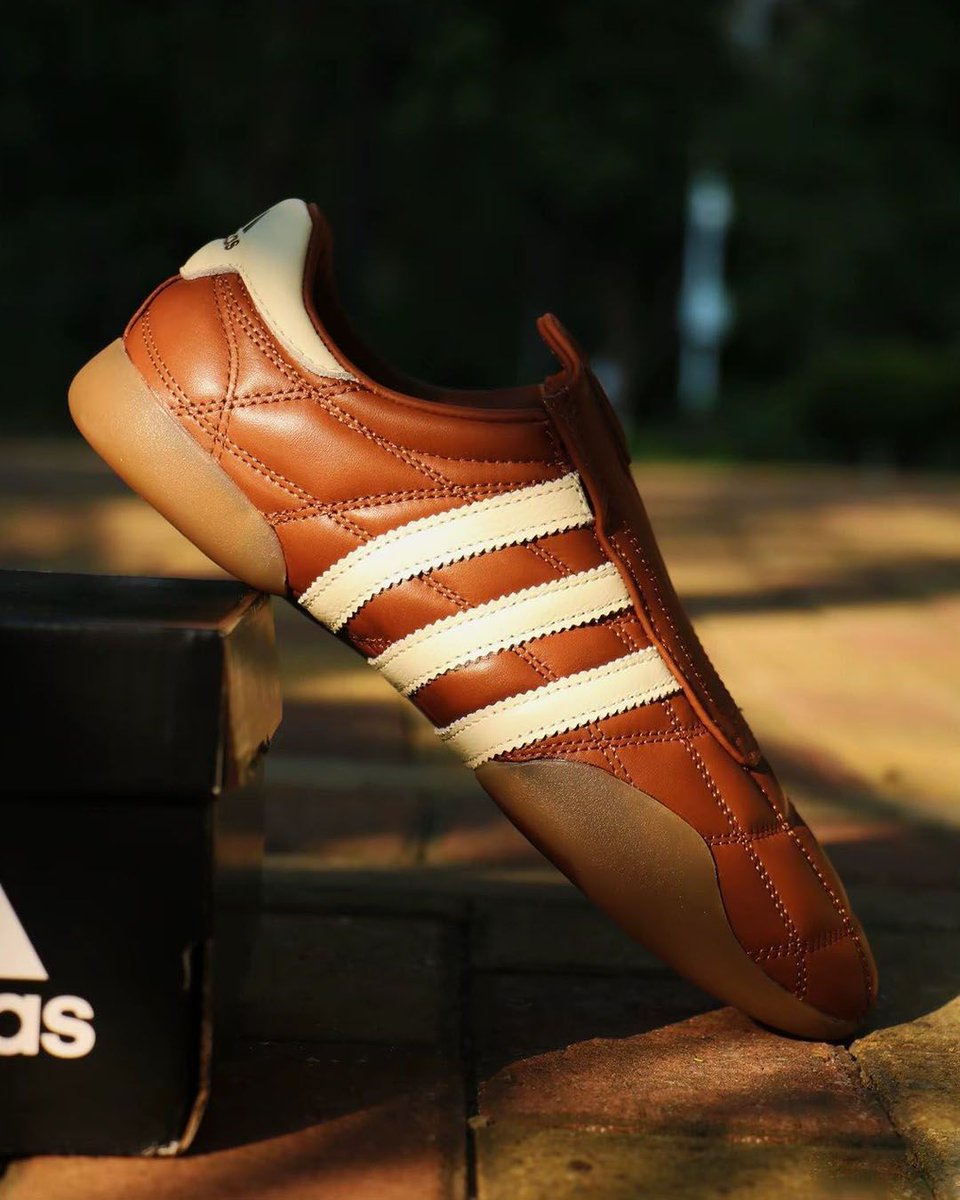 KicksFinder's tweet image. Ad: A stylish silhouette inspired by the world of martial arts. Available via adidas US
W adidas Taekwondo Mei "Preloved Brown"
FREE shipping
>> buff.ly/PrTOLi0