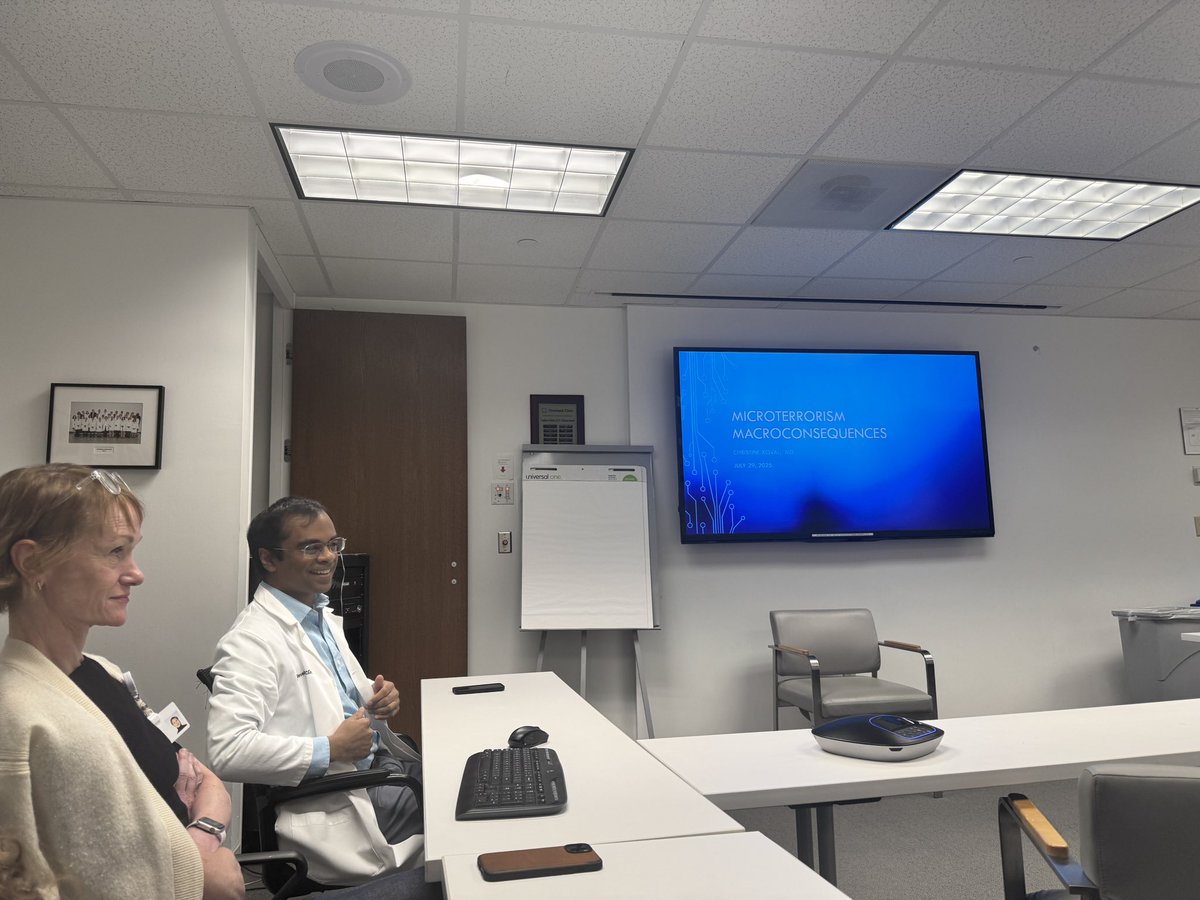 ccf_idfellows's tweet image. Interesting presentations today at Case Conference on Ludwig’s angina by Dr. Yendamuri and Streptococcus pyogenes pneumonia by Dr. Koval!
#infectiousdisease #MedEd #idfellows