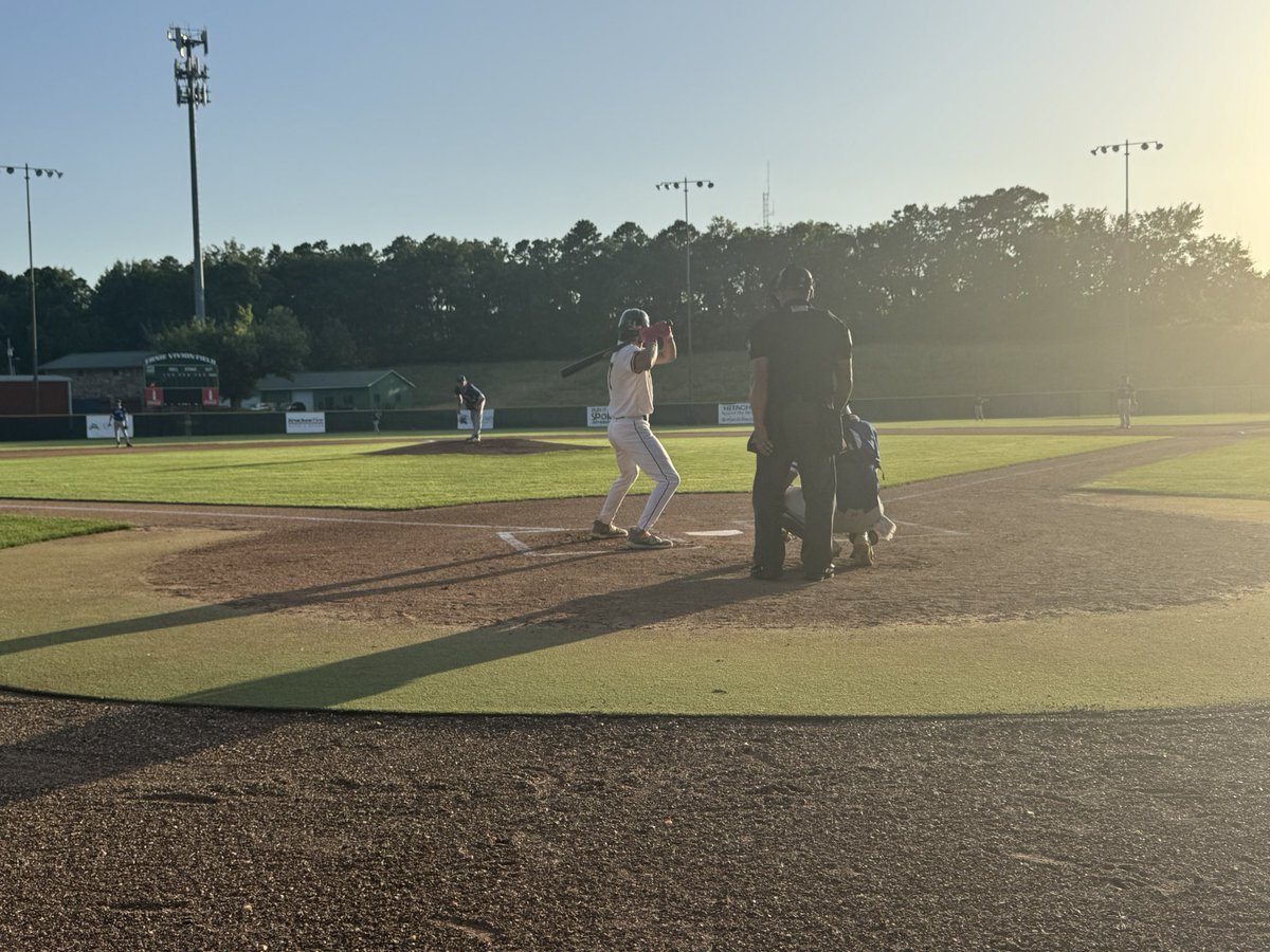Chris Rogers, II | KRCG 13 (@chrislrogerstv) on Twitter photo The Renegades on the field in Jefferson City taking on the Carroll Merchants in the M.I.N.K. League Wildcard.
Highlights at 10pm on <a href="/KRCG13/">KRCG 13</a> 
<a href="/JC_Renegades/">JeffCityRenegades</a> The Renegades on the field in Jefferson City taking on the Carroll Merchants in the M.I.N.K. League Wildcard.
Highlights at 10pm on <a href="/KRCG13/">KRCG 13</a> 
<a href="/JC_Renegades/">JeffCityRenegades</a>