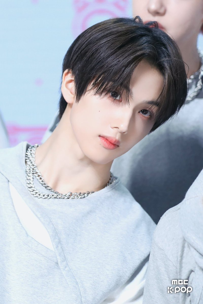 bye_js0205's tweet image. 빛이 나🫠

#지성 #JISUNG