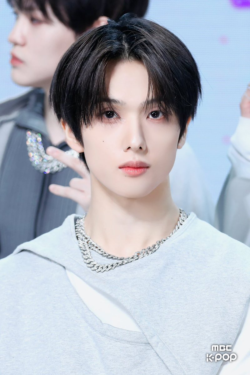 bye_js0205's tweet image. 빛이 나🫠

#지성 #JISUNG