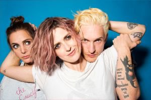 MiseryInTheEnd's tweet image. “I never went anywhere,” she says. “Those are my friends and we were in the studio the other day just kicking around some ideas and stuff. Nothing is set—like, no plans. They understand.”
spin.com/featured/linki…