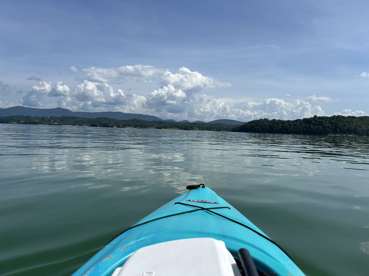 CoachMattWard's tweet image. Tennessee has been great, family kayak today! #WinTheDay #Tennessee