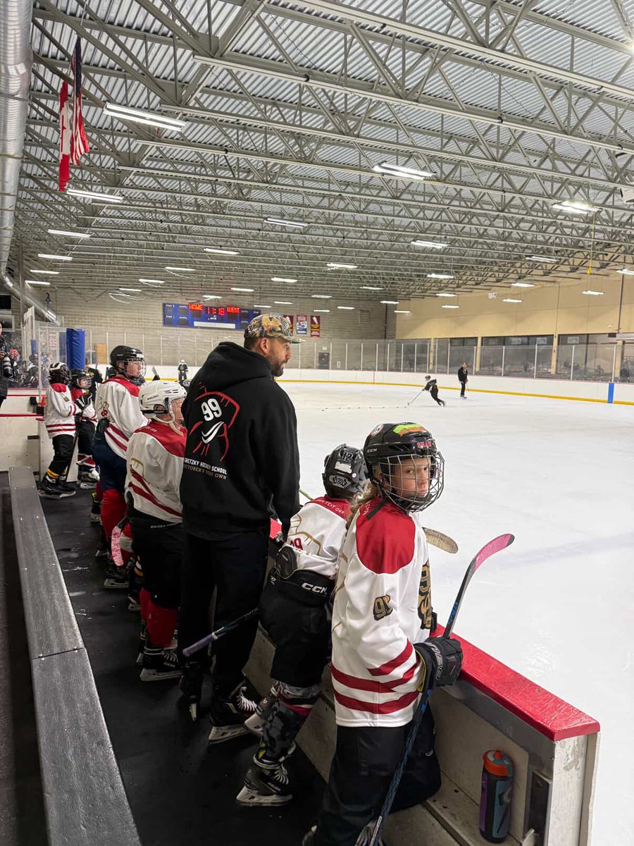 BizNasty2point0's tweet image. Had a blast in Idaho at the @GretzkySchool . Thanks Ty & @TrevorGretzky and the whole crew for having me out for a twirl.
