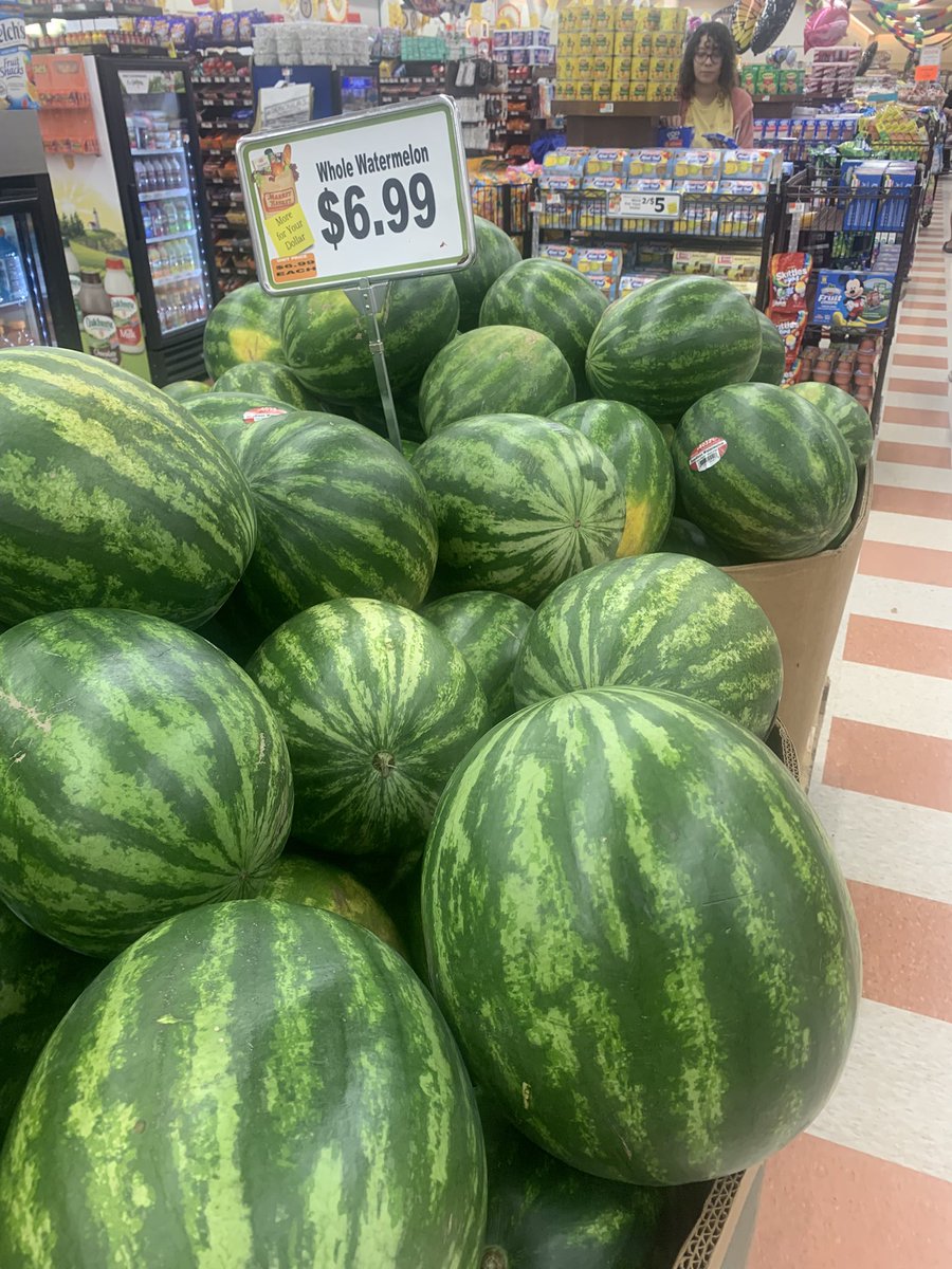 natel07_l's tweet image. Tariffs. Watermelons from Mexico.
2 weeks ago $3.99. Tonight. $6.99
Fuck you trump et al.