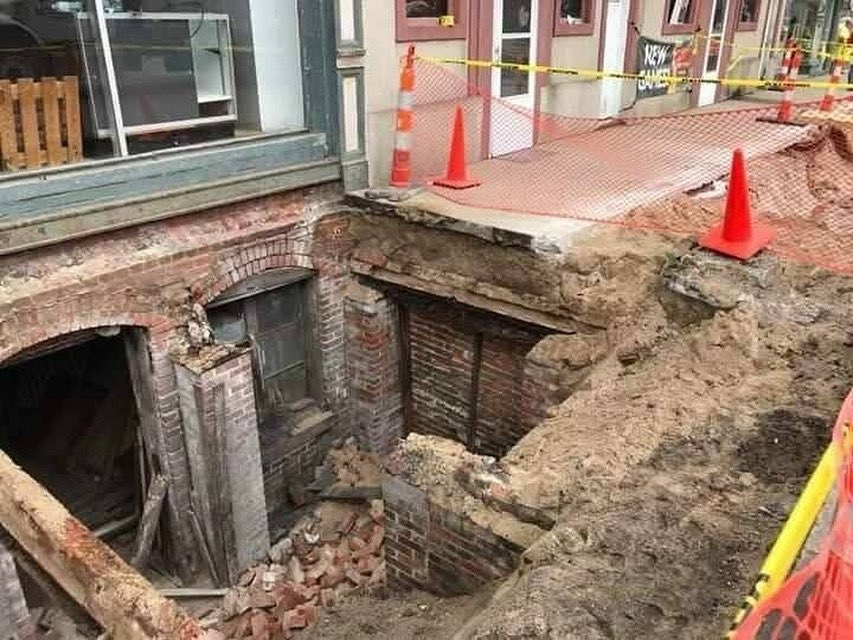 TheDoctorRegen's tweet image. Shelbyville, Illinois not too far from where I grew up. Always one of my favorites mud flood photos. Really shows the anomaly that can be found worldwide in cities small and large, old or new.