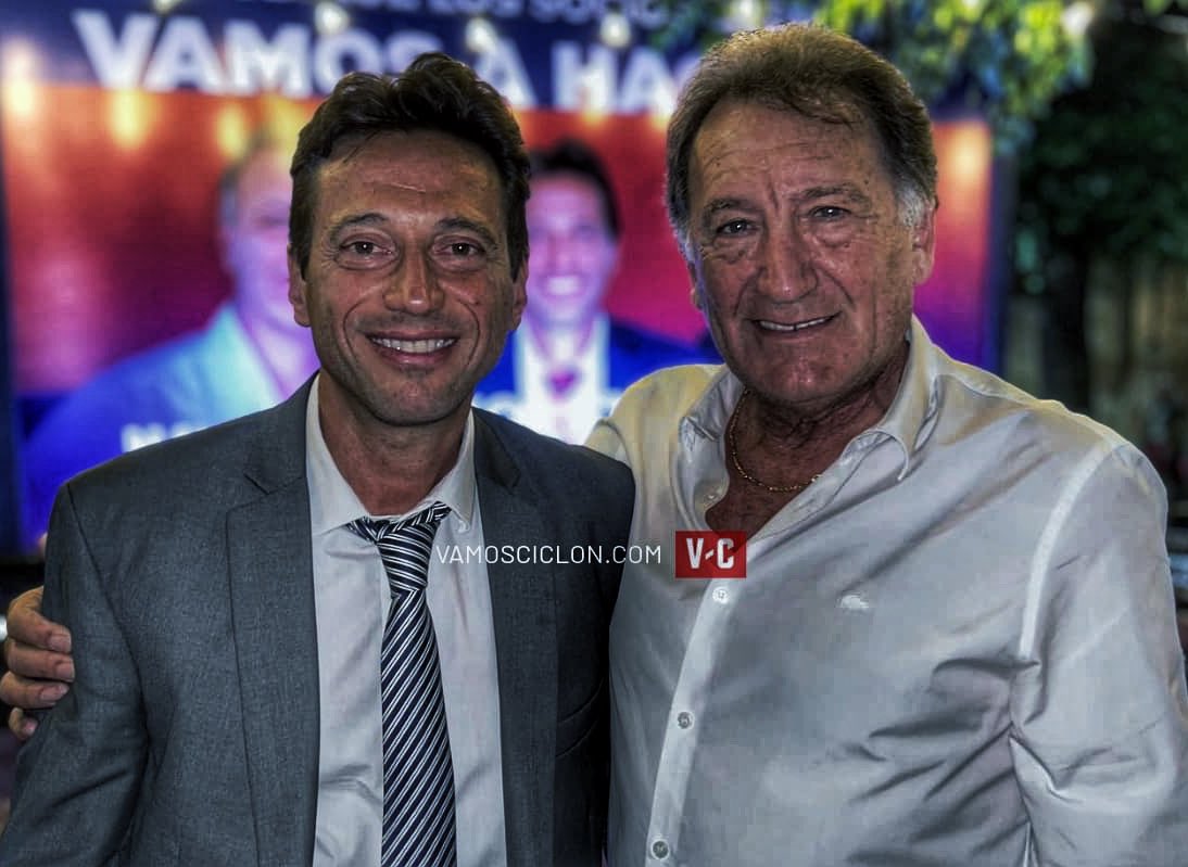 DebateSL's tweet image. “Hablé con Marcelo la semana pasada. #MORETTI CREE QUE PUEDE VOLVER A SER PRESIDENTE.
Le pedí cincuenta veces públicamente que renuncie”.
🗣️🎙️ Julio #Lopardo en #TyCSports
📸 @VamosCiclonSL
