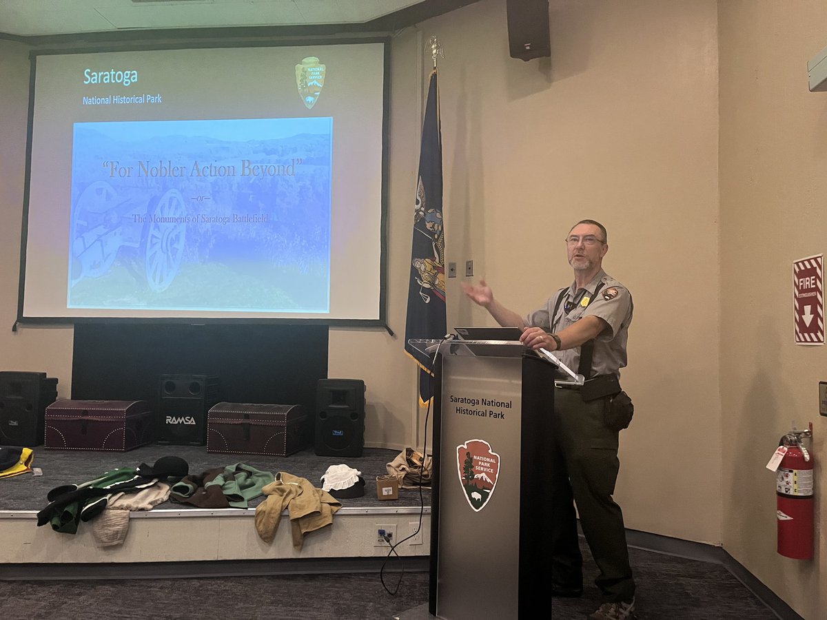 HistorySaratoga's tweet image. A real Chamber of Commerce day. Sunshine, a morning workout, and finally—after 14 years—I made it to Ranger Bill Valosin’s Memorialization Movement talk at Saratoga NHP. History, humor, and insight in one. Don’t miss the next ranger program.
#saratoga250 #americasturningpoint