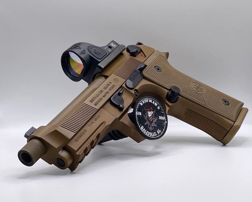 BarrelHatchet's tweet image. What could have been, may now possibly be.
Yo DOD give us a pistol that works without the fear of shooting ourselves.
