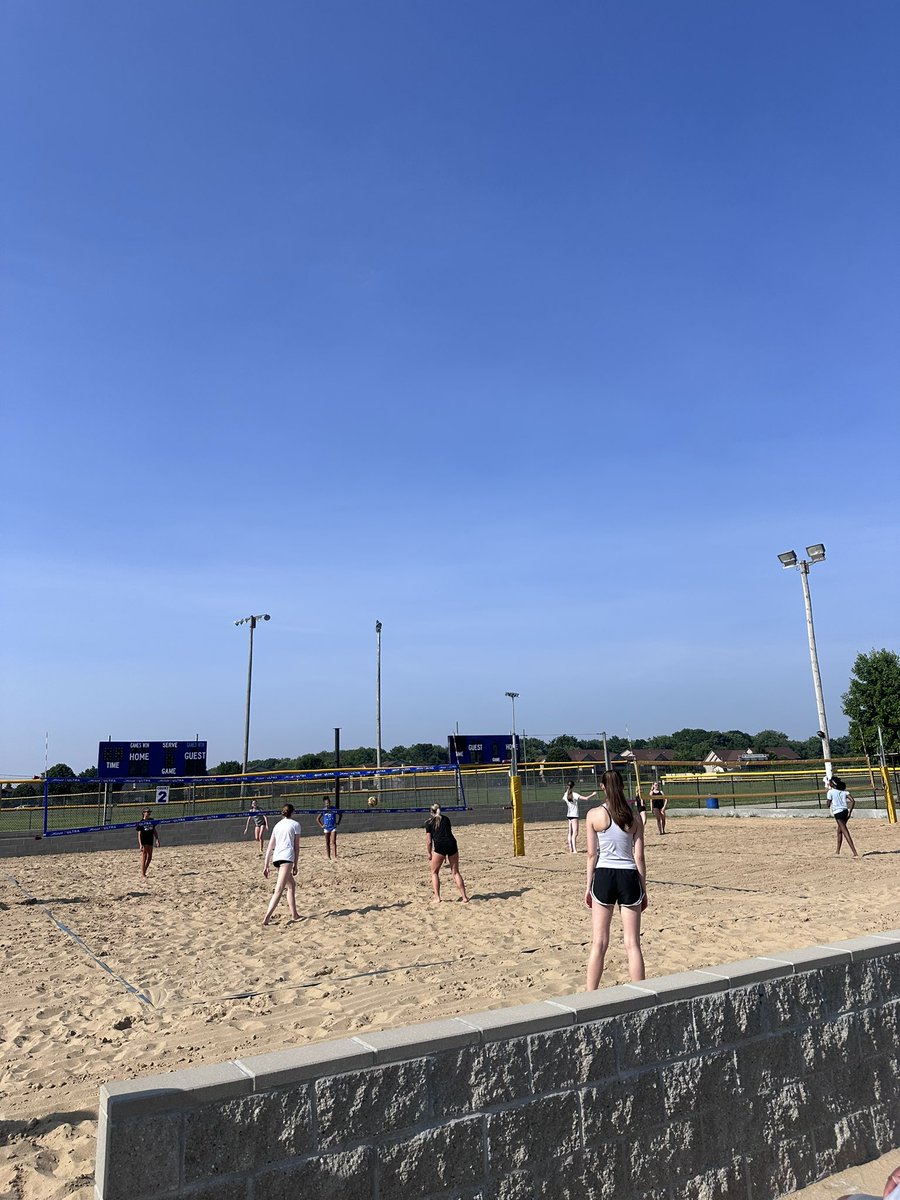 Avon Volleyball Sand Tournament was a fun evening!! Congrats to the ‘Glitter Gals’ on their win!! #avonvbseasonloading