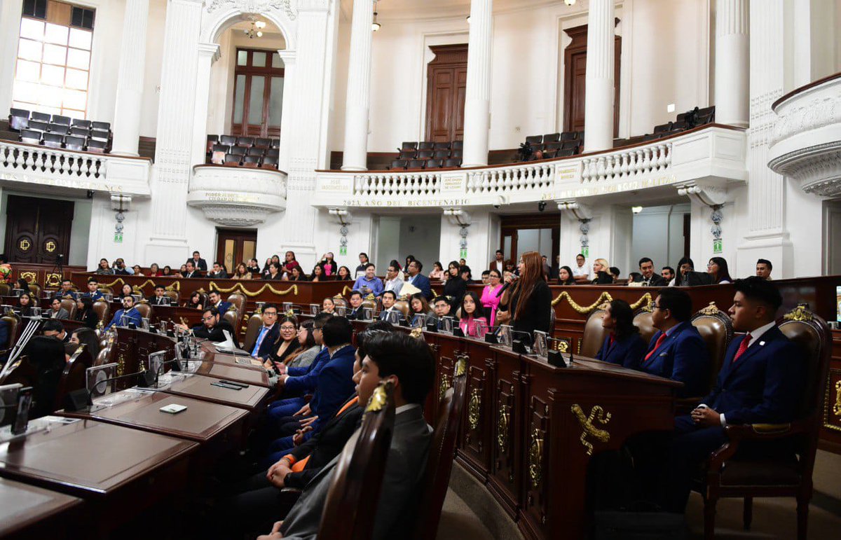 noticiascd_mx's tweet image. #ATENCIÓN
Parlamento de Personas con Discapacidad integrará a 42 personas
@Congreso_CdMex @jguerreromaya @PTCDMX_oficial #ULTIMAHORA
noticiascd.mx/parlamento-de-…