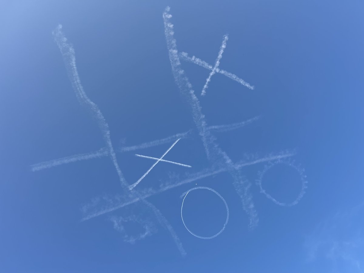 kentarou_f15's tweet image. 上空で◯✖️ゲーム