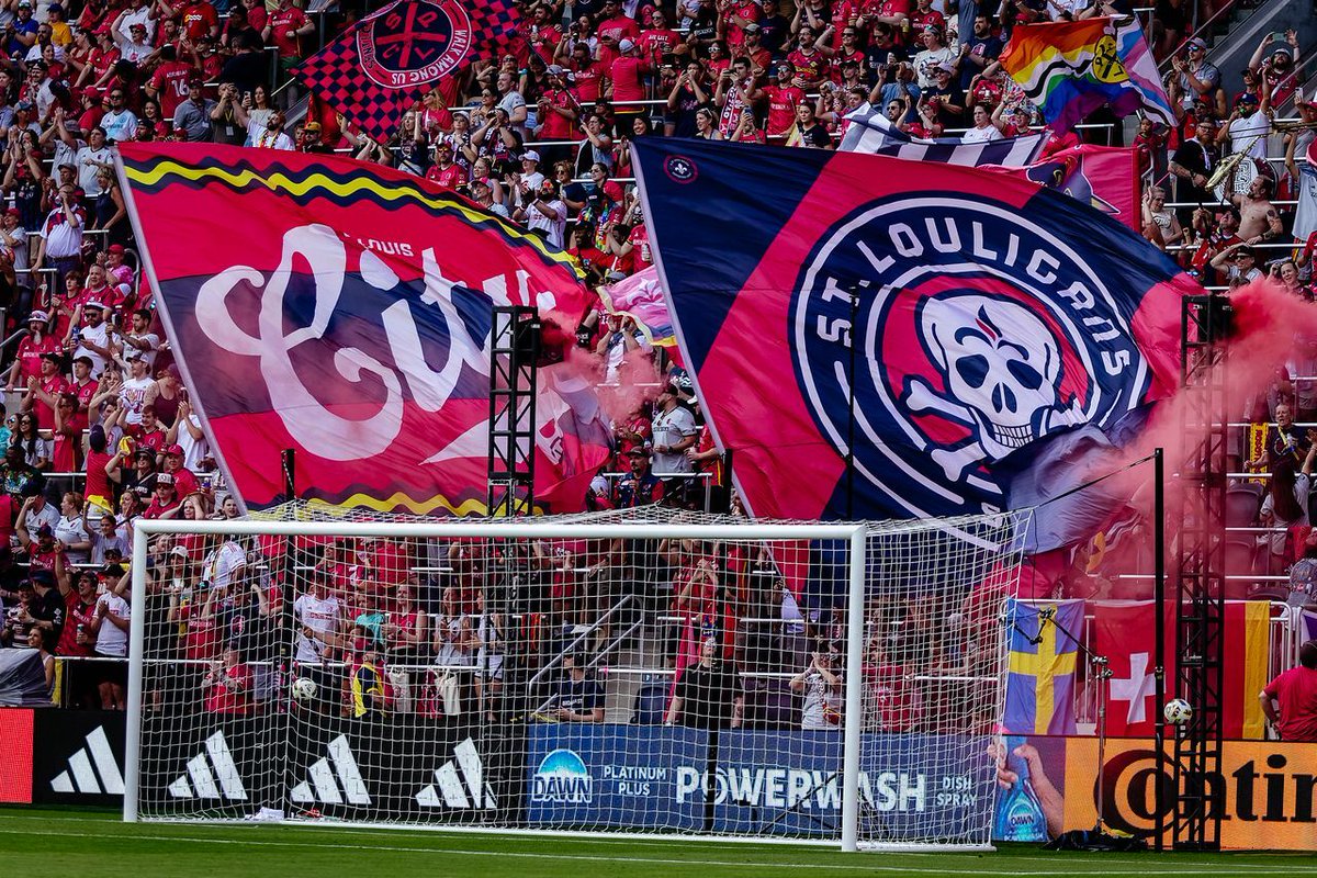 stlCITYsc's tweet image. Congrats to our friends @StLouligans on 15 years 🥳
Thanks for always supporting STL soccer and keeping it SiLly 👏