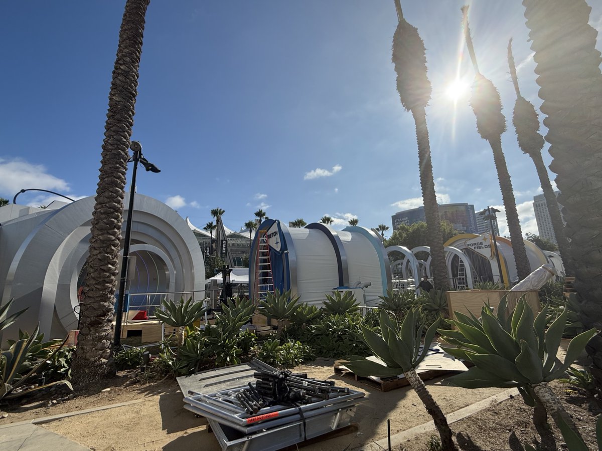 NexusPointNews's tweet image. A look at the @GooglePlay and @MonopolyGO activation for #TheFantasticFour: First Steps at #SDCC.