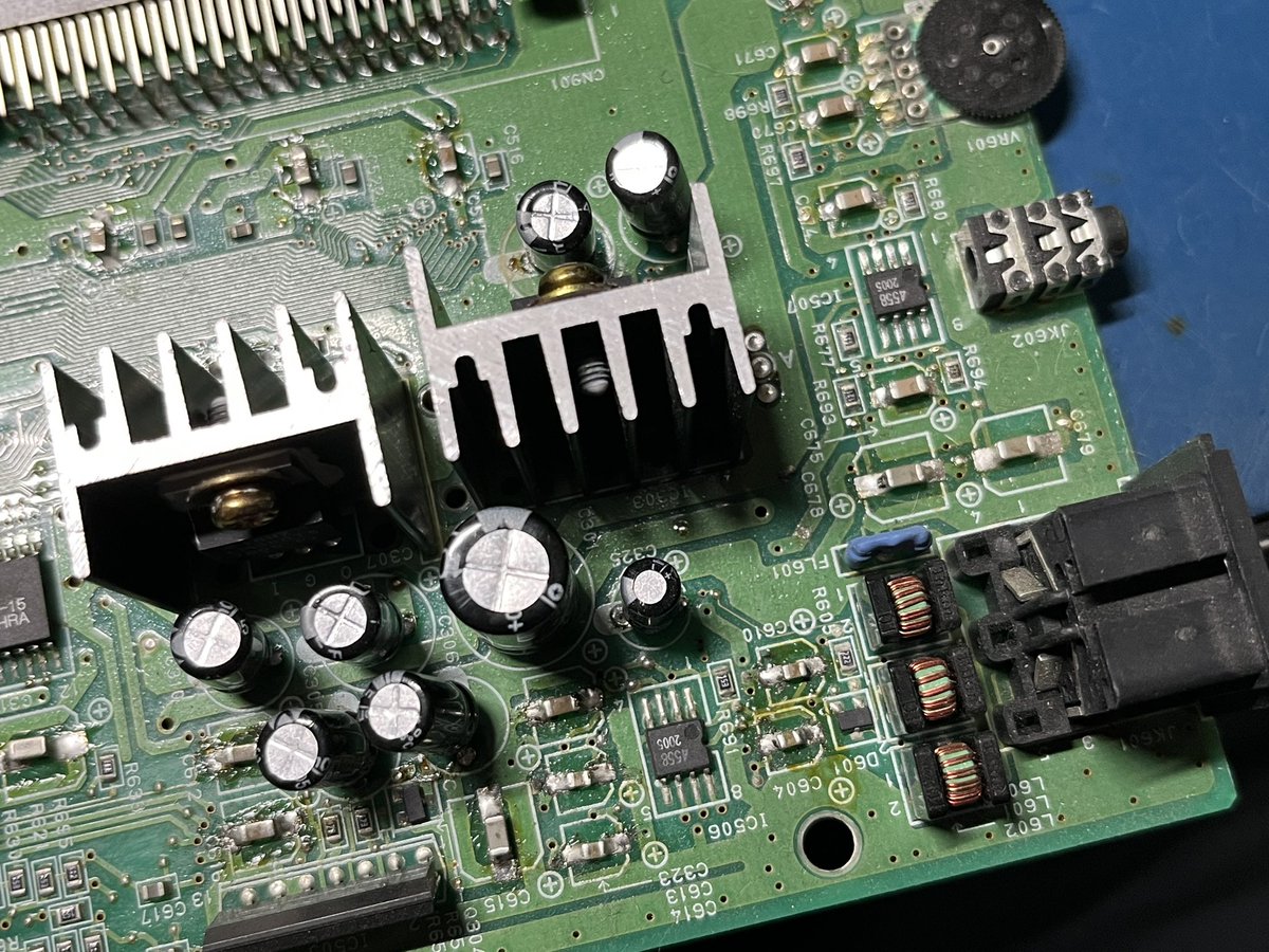 iFixRetro's tweet image. Man what's the point of recapping the system if you don't clean up the electrolytic fluids that leak on the board? This got sent in because the system started failing on video, sound and power. Also, Chong caps.