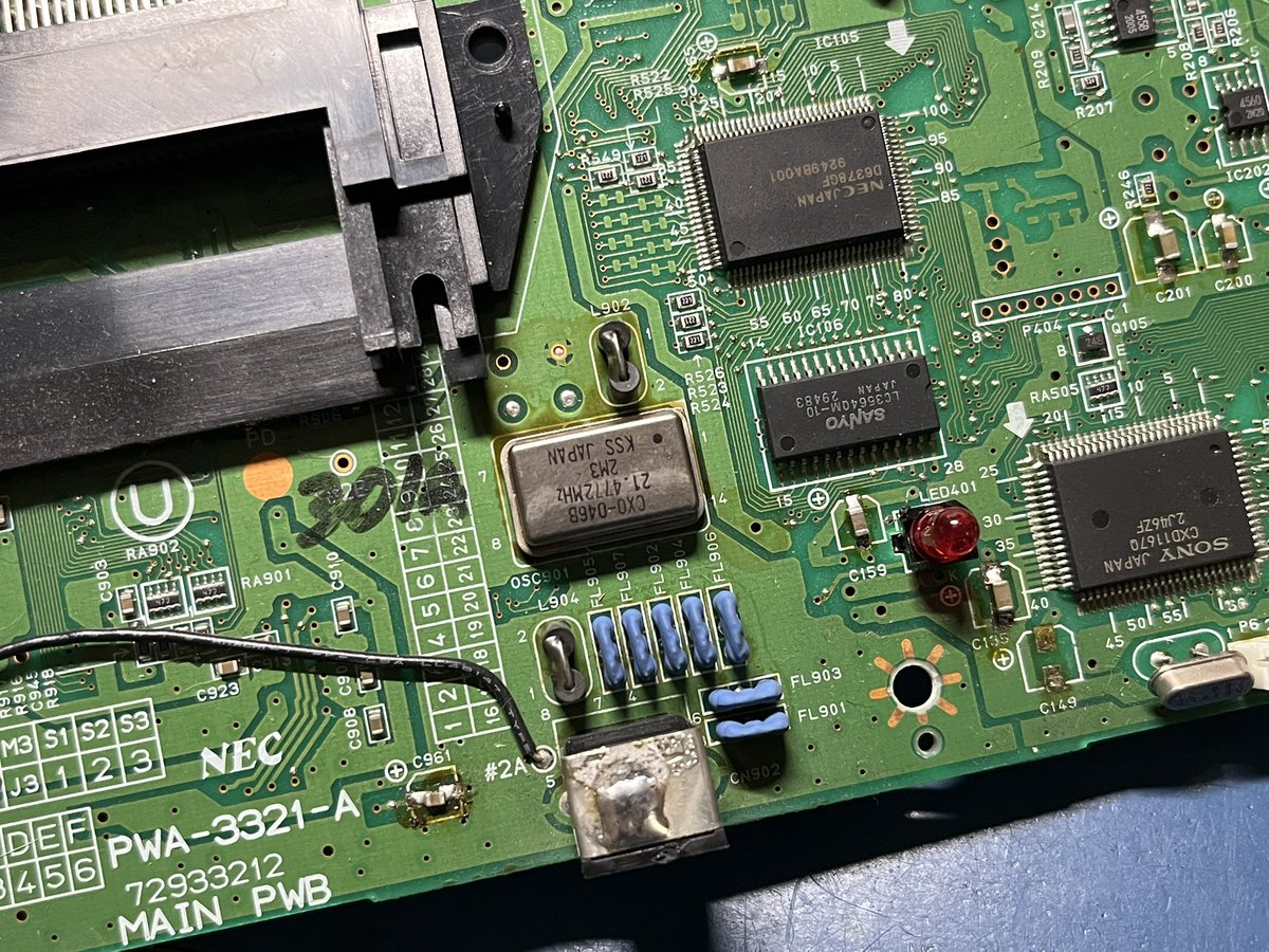 iFixRetro's tweet image. Man what's the point of recapping the system if you don't clean up the electrolytic fluids that leak on the board? This got sent in because the system started failing on video, sound and power. Also, Chong caps.