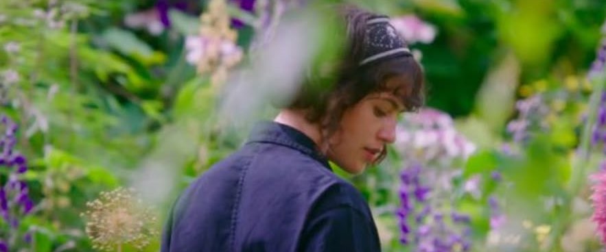 _carlaperfoll's tweet image. — Está demorando muito para fazer este jardim.
— As coisas importantes levam tempo. Dediquei os meus dias a dar vida às plantas.
🎬 Uma Beleza Fantástica
Simon Aboud
2016