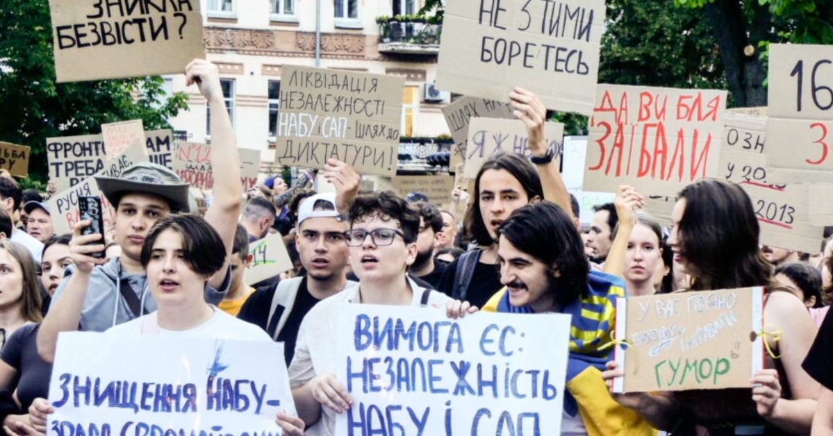 EuromaidanPR's tweet image. Mass Protest Erupted in Kyiv Against the Law Threatening the NABU and SAPO Independence
empr.media/news/ukraine/m…