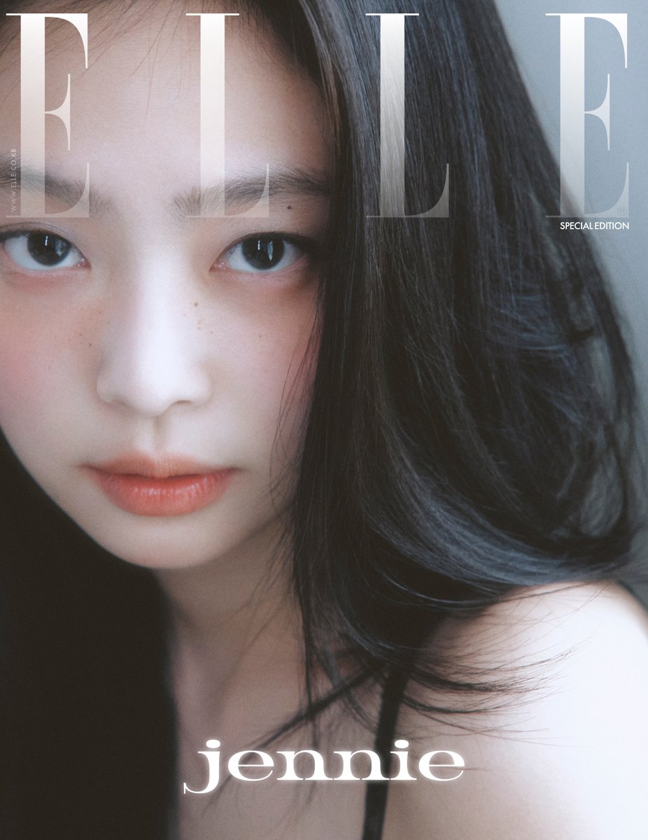 ELLE_KOREA's tweet image. #ELLEcoverstar #제니 #JENNIE #블랙핑크 #BLACKPINK
언제 들어도 매혹적인 그 이름, 제니! &lt;엘르&gt; 8월 스페셜 에디션 커버 장식
🔗 bit.ly/4f3uKeJ