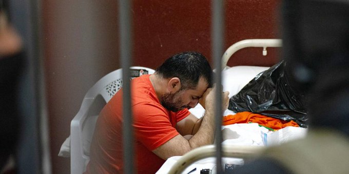 🇺🇸🇪🇨 #EstadosUnidos
José Macías Villamar, alias "#FITO", habría intentado salir bajo fianza, durante audiencia de formulación de cargos en la Corte de #NuevaYork 

La jueza del caso negó el pedido y la Fiscalía se opuso, "por considerarlo una persona muy peligrosa"

“#FITO” fue