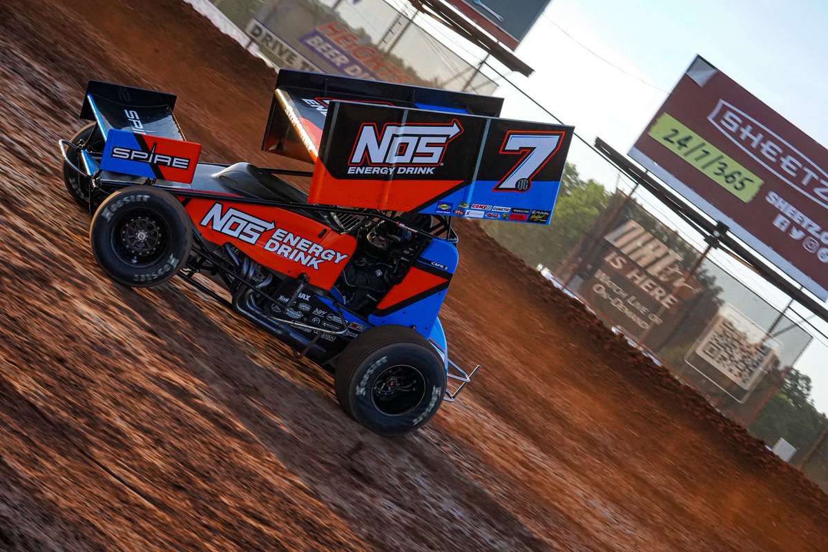 ClausonMarshall's tweet image. It鈥檚 feature time at @Lernerville!
@ColeDuncan22 will roll off from 11th.
Tune in on FloRacing: bit.ly/3FCtEJi