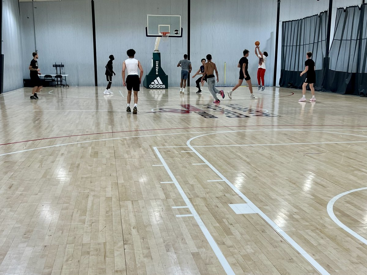 Going Vertical Basketball Academy (@gvbacademy) on Twitter photo Shout-out to the college and pro dudes who pulled up and competed this afternoon.
No cameras. No hype. Just great players getting after it.
You can't duck the work. The real ones wanna go at the best — not around 'em.
This is how you get better. #NoExcuses #IronSharpensIron Shout-out to the college and pro dudes who pulled up and competed this afternoon.
No cameras. No hype. Just great players getting after it.
You can't duck the work. The real ones wanna go at the best — not around 'em.
This is how you get better. #NoExcuses #IronSharpensIron