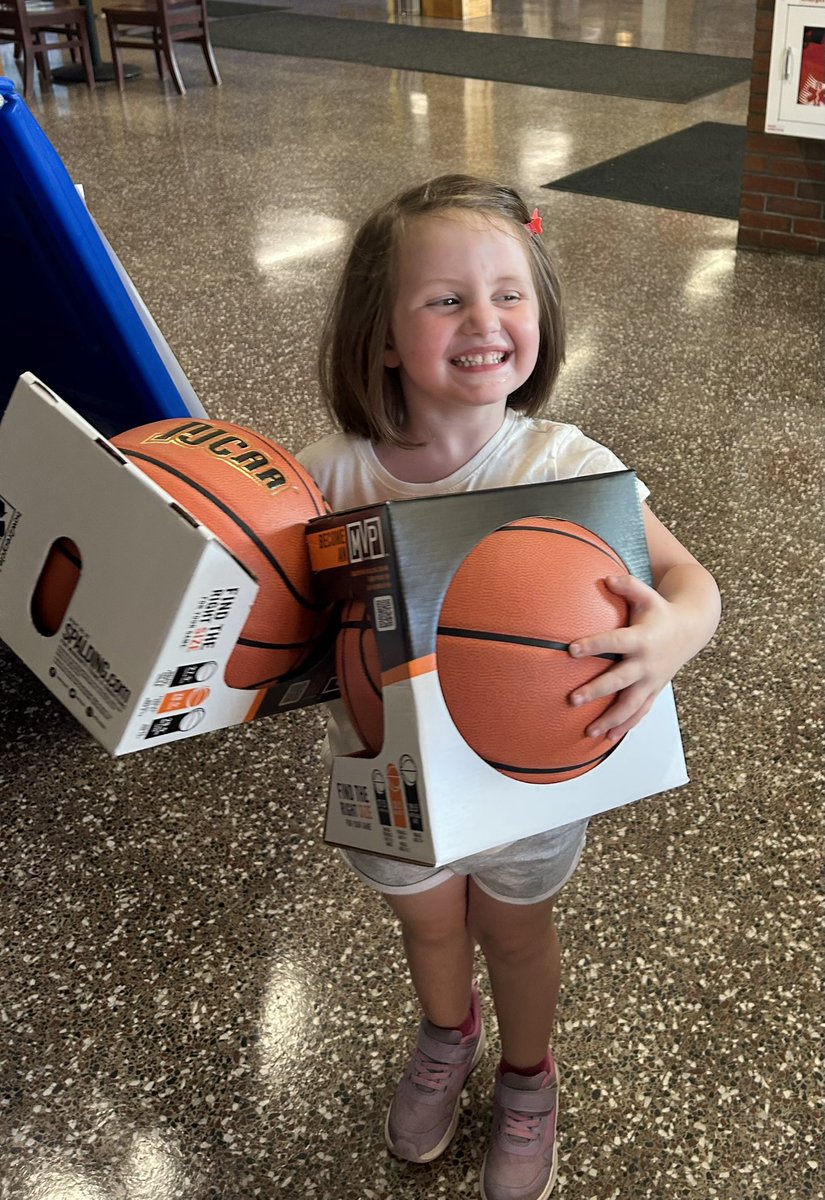NECCKnightsAD's tweet image. Got a great smile from the new intern on her first day on the job. Doing inventory on the new delivery of @Spalding @NJCAABasketball’s