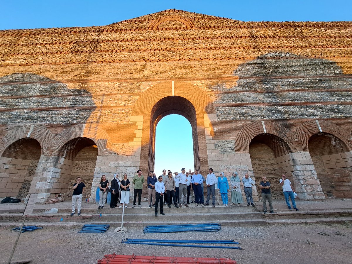 İl Başkanımız Süleyman Turgut ve İlçe Başkanımız Nejat Can Uygun ile birlikte, medeniyetlerin beşiği, Lidya’nın kalbi Sart Antik Kentini ziyaret ettik.

Binlerce yıllık tarihiyle yalnızca Manisa’nın değil, insanlığın ortak mirası olan Sart’ın UNESCO Dünya Mirası Listesi'ne