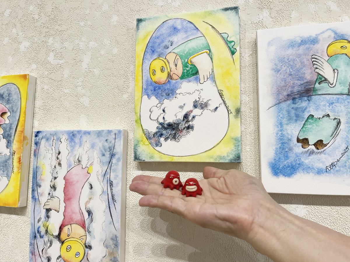 TakoMASARU's tweet image. Gallery219 にて「夏のひととき展」観に行ってきたよ!
hitpenさんときりたにかほりさんの、なんともほっこりする作品に癒されて、外は炎天下だったけど、まさに「夏のひととき」を満喫しました。
本日23日最終日で17:00まで!
夏のひととき展
2025 7.18 - 7.23
11:00 - 17:00
ギャラリーニイク