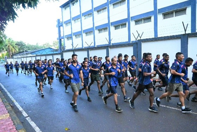 IN_EasternFleet's tweet image. #Midweek reminder
When you are in a hustle, remember to flex your muscle.
When you sweat it out, remember to talk it out.
When your body's craving food, choose something wholesome to lift your mood.
When you are low in spirit, remember to take a minute.
In these moments, small…