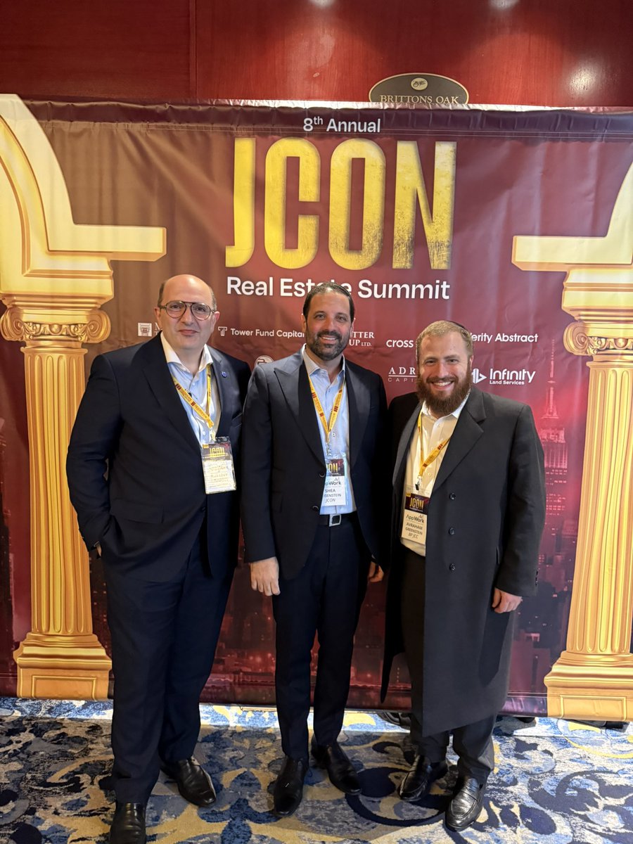 bpjcc's tweet image. It was an honor for our CEO to attend the JCON event this evening.
Mazel tov to JCC Marine Park on an incredible evening - and to the packed house that brought unmatched energy, creativity, and business spirit throughout the night.