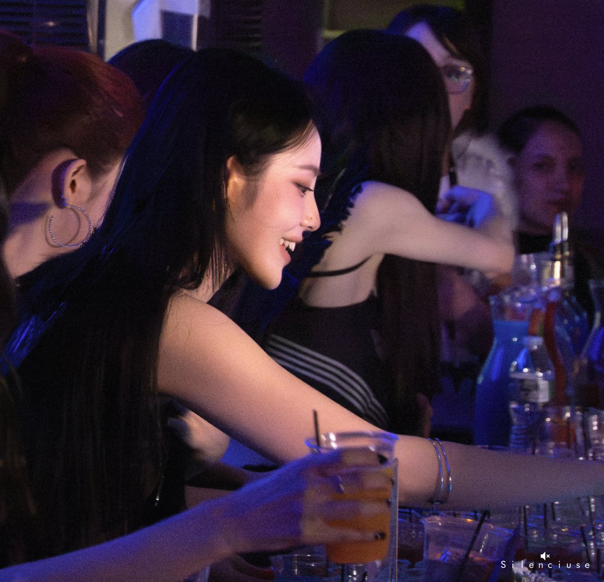 Silenciuse's tweet image. 250718 ARTMS Club Icarus in NYC

drive.google.com/drive/folders/…

#ARTMS #아르테미스 #JinSoul #진솔