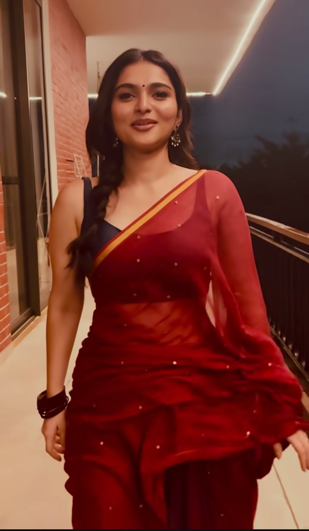 Kayadu Lohar – The Most Beautiful Indian Actress Taking South Cinema by Storm | iiQ8 Heroine 