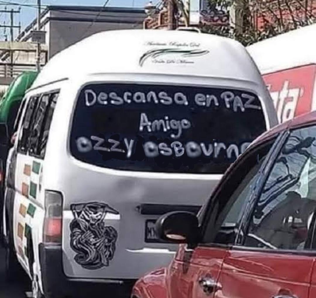 GuzmanGreNas's tweet image. En paz descanse el señor de las tinieblas se fue como los grandes🦇