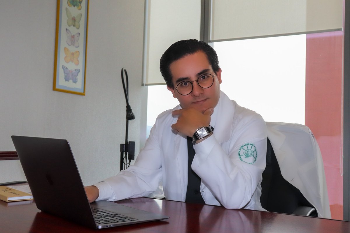 En el Día Mundial del Cerebro, reafirmo mi compromiso con la neurociencia, la precisión quirúrgica y la medicina basada en evidencia, para ofrecer a cada paciente un tratamiento de la más alta calidad. Porque detrás de cada diagnóstico, hay una vida, una mente, una historia que