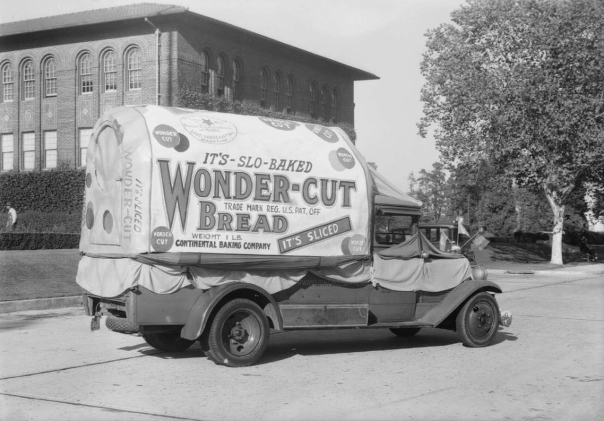 BrianRoemmele's tweet image. Wonder (cut) Bread, 1925.
Not even close to the same product as today.