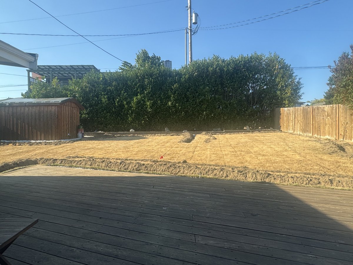 digitalspaz's tweet image. They dug trenches all day, for like 10 hours.
I sat inside in air conditioning at the bit factory.
Sometimes it’s worth hiring out, usually when it’s digging trenches.