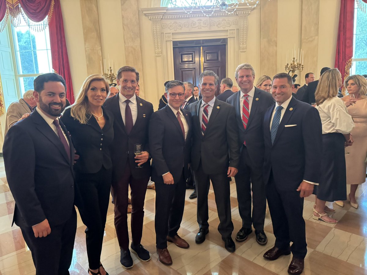 RepMeuser's tweet image. Great night at the White House with President Donald Trump and my Republican colleagues in Congress, celebrating the passage of the One Big Beautiful Bill—a historic piece of legislation that will help secure our borders, unleash American energy dominance, rein in spending, and…