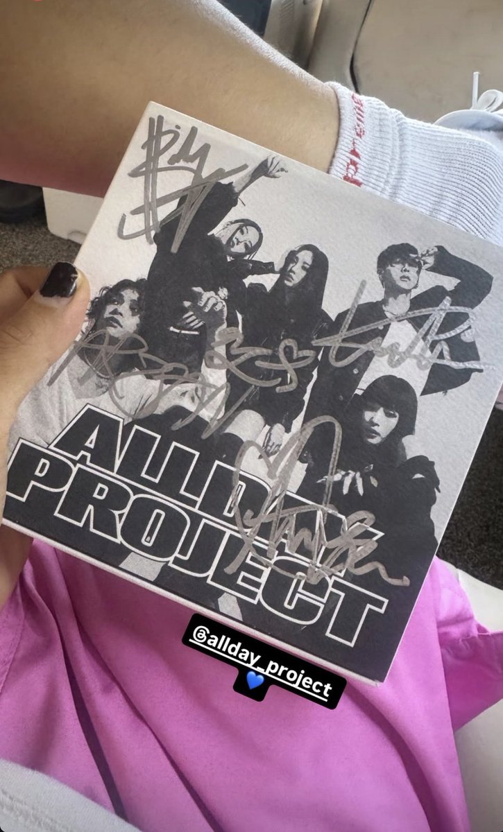 adprojectpics's tweet image. Co-ed sbn, KOYOTE's BAEKGA shared FAMOUS Album that ADP gave to him
"Hello we are ADP!
It was an honor to film together with the longest-running co-ed senior group
We will always stay humble and keep growing as a junior
Thank you!!!"