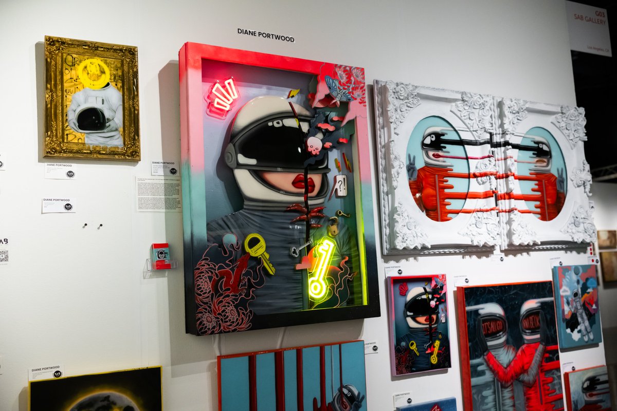 LumenField's tweet image. This weekend, the Seattle Art Fair lit up the Lumen Field Event Center with color, creativity, and the best of the PNW’s modern art scene.