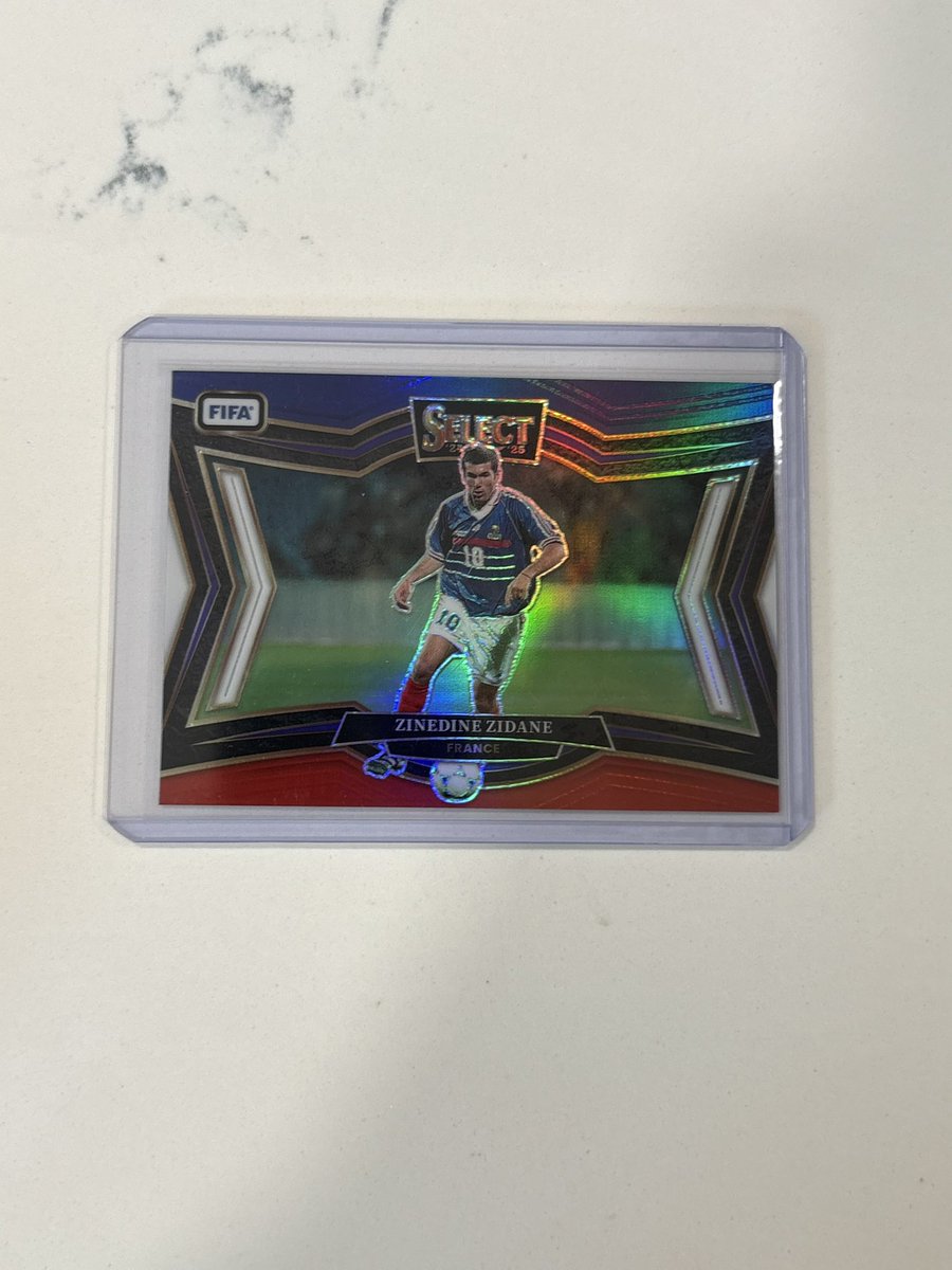 IngoSportsCards's tweet image. Zidane Field Level Red White Blue - $7
Shipping 馃嚭馃嚫: $5 Other:
Calculated #TSSS #INGOSPORTSCARDS