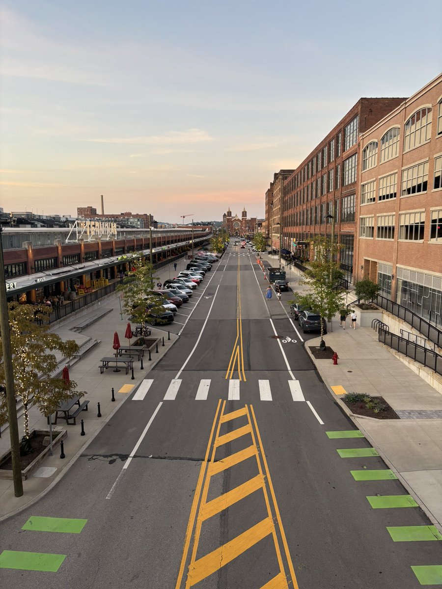 PittIMChiefs's tweet photo. It was a beautiful evening to be out and about for the House Salk Kick Off Event!🕊️ We were at Novo Asian Food Hall in the Strip District Terminal 🌇 (&amp; some views from the 16th St bridge 😍) 
#LifeChangingResidency https://t.co/6oY0x7eDn9