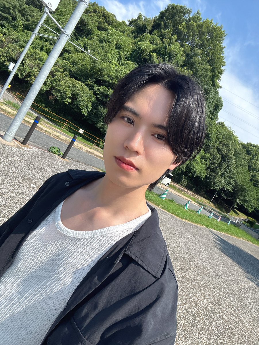 _ibuki_0710's tweet image. 北九州メディアの撮影で、瀬板の森へ！
メジャーリーガー・今永昇太選手のマンホール発見⚾️✨
めちゃくちゃカッコいいデザインでした！

ぜひチェックしてみてください😊

vt.tiktok.com/ZSBoRdsXh/

こちらから動画見れます↑✨✨

#北九州 #今永昇太 #野球 #マンホール
#北九州メディア
