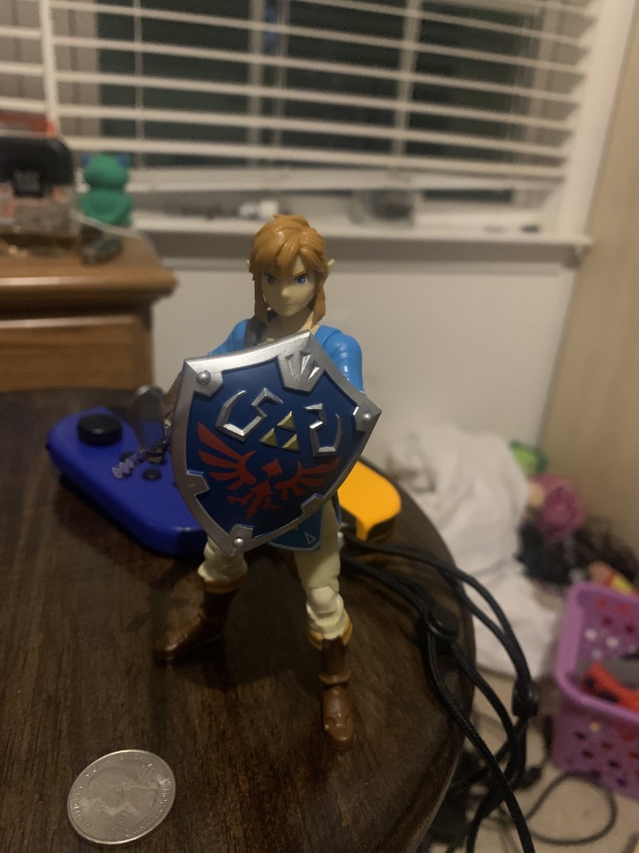 Dragon_Samurai0's tweet image. Got this at Walmart for 10$
Wish more action figures were like this in quality.