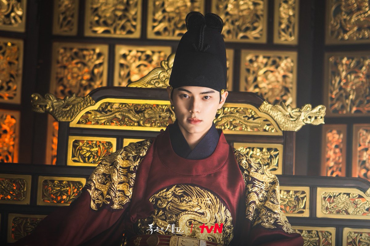 kdramasdiary's tweet image. Stills of #LeeChaemin from #BonappetitYourMajesty, releasing in August.