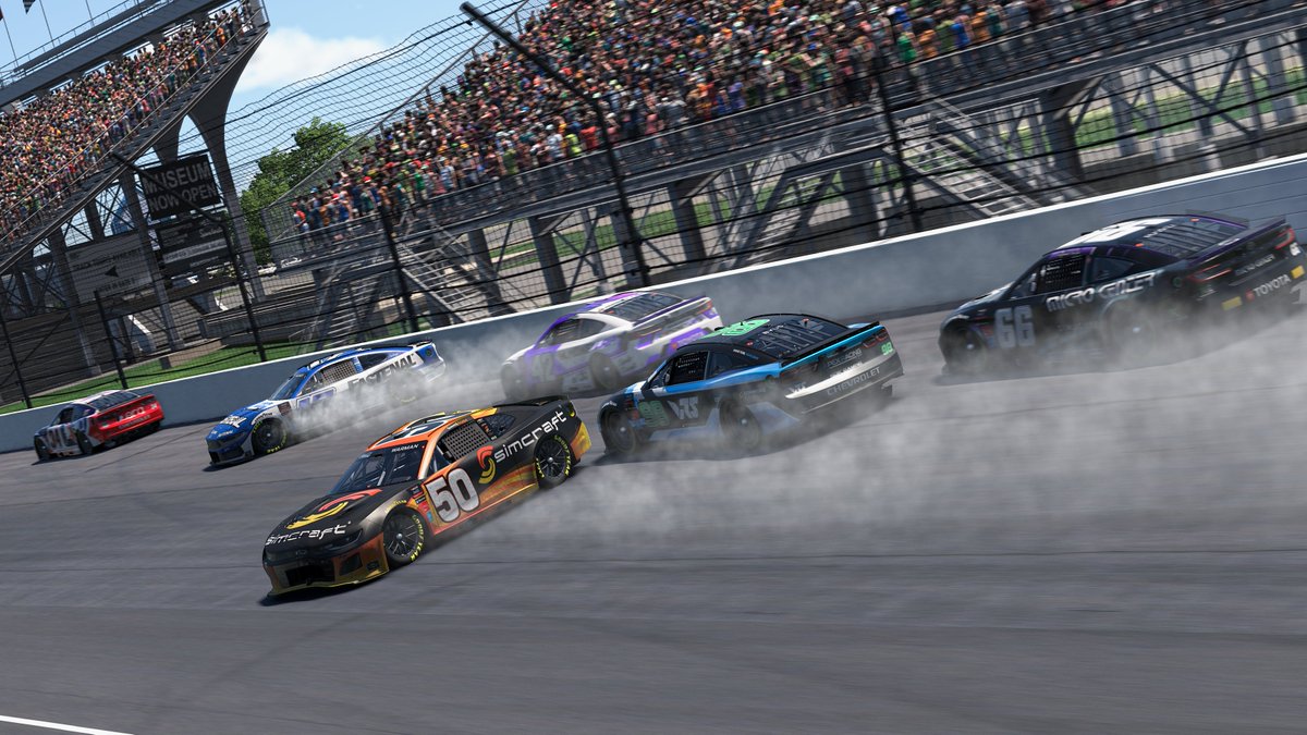 ENASCARGG's tweet image. LATE CAUTION‼️
and after pit road the field is completely mixed up, its anyone's game now