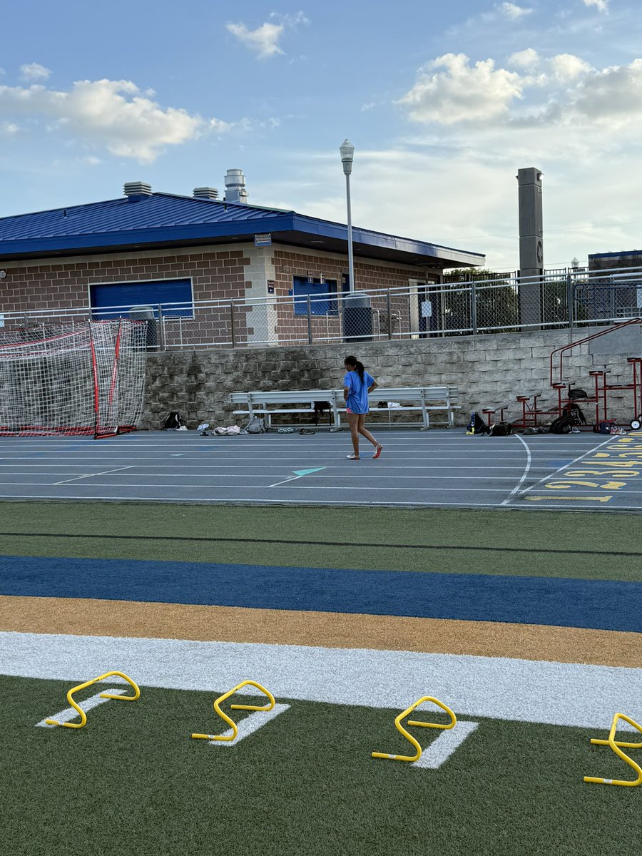 Summer track is in full effect !!!!

Our girls getting ready for JO’s &amp; TAFF State !!!

#InTheLab