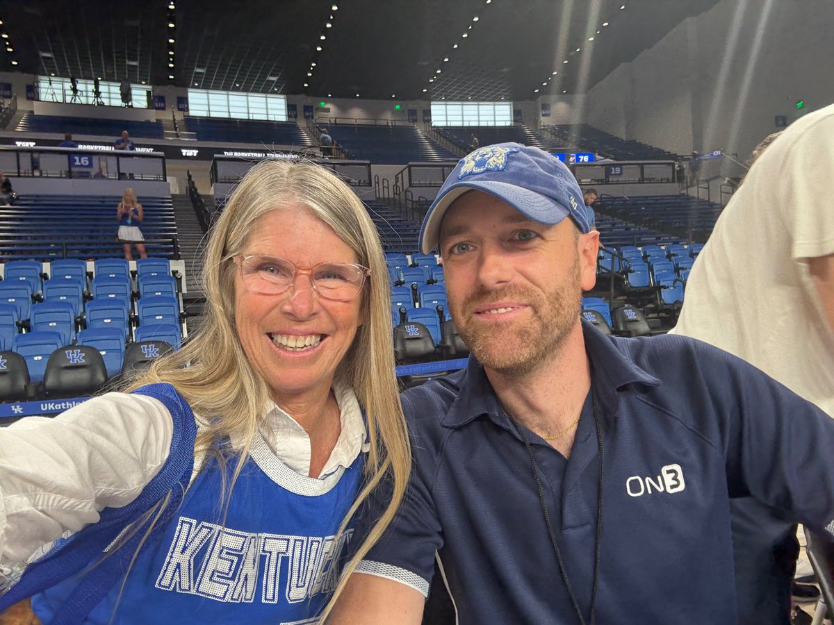 1kytondainfl's tweet image. Thanks for taking time to chat and the great coverage of our TBT Cats! It’s been 3 great games! Winning is better but it was awesome nonetheless! @MarioMaitland_3 @StevenPeakeKSR